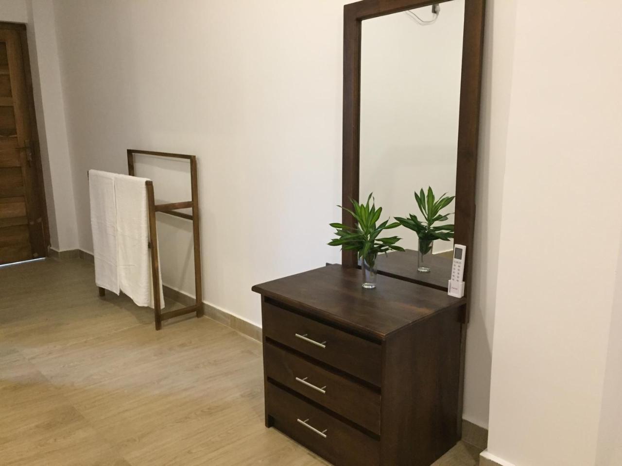 Bay Hiriketiya Hotel Dikwella Luaran gambar