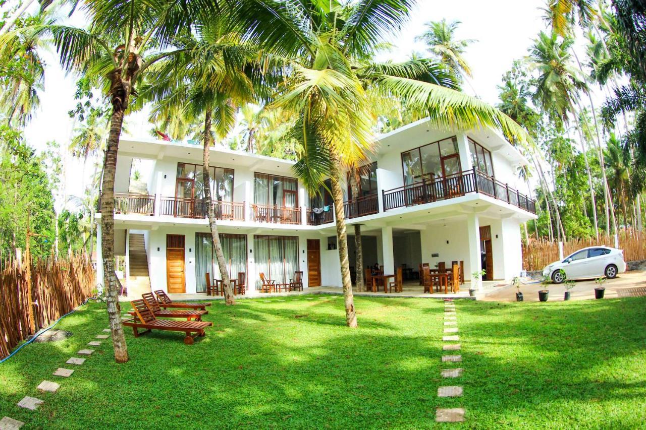 Bay Hiriketiya Hotel Dikwella Luaran gambar