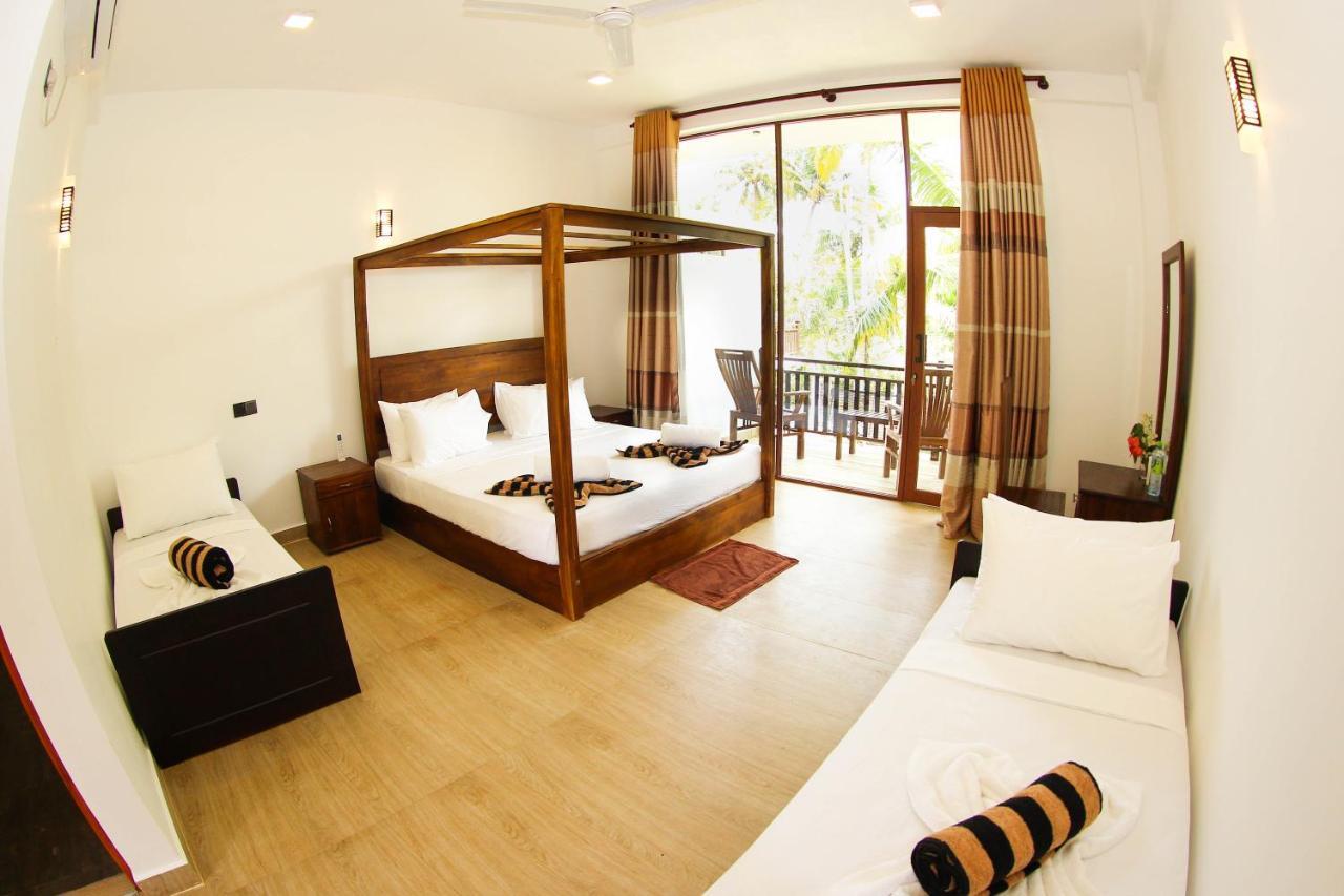 Bay Hiriketiya Hotel Dikwella Luaran gambar