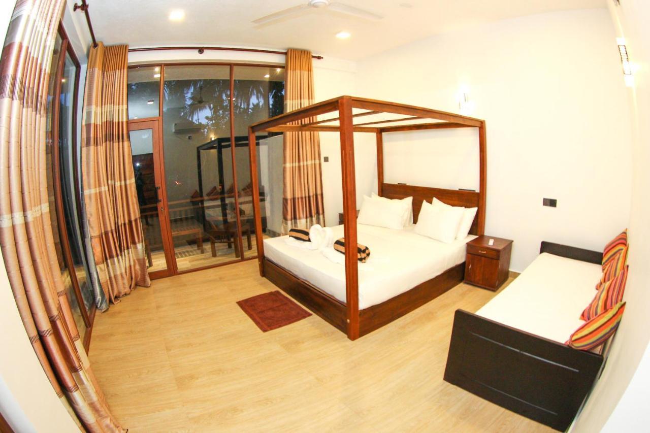 Bay Hiriketiya Hotel Dikwella Luaran gambar